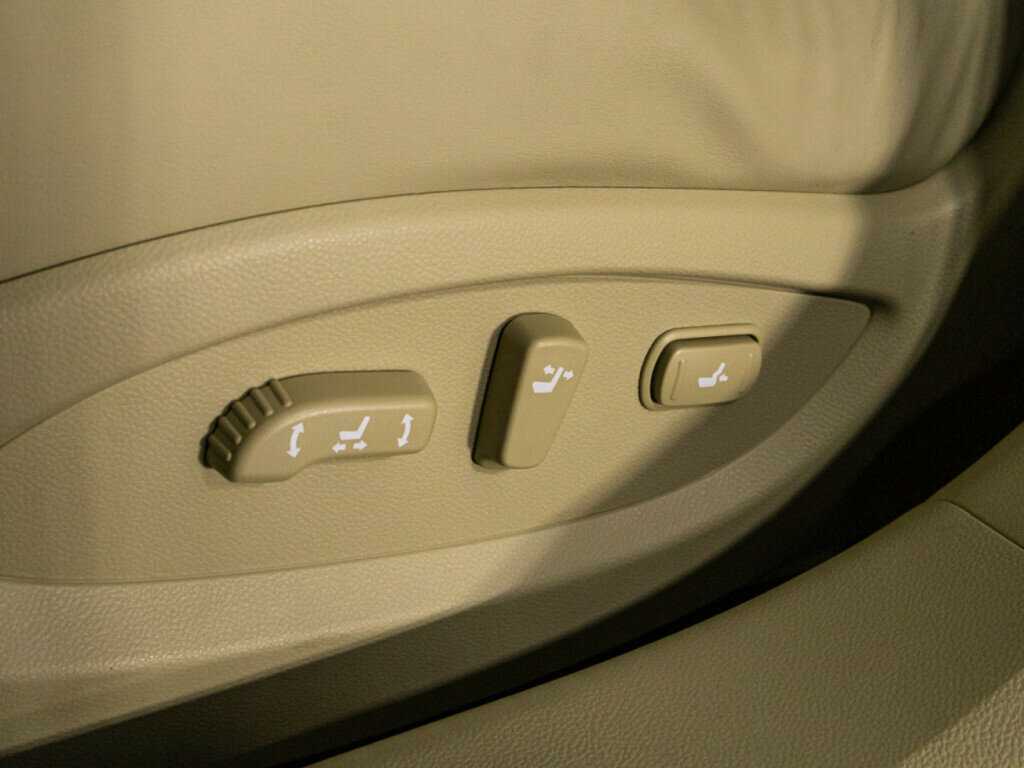 Infiniti FX с пробегом — 2008 год. Фото: #19