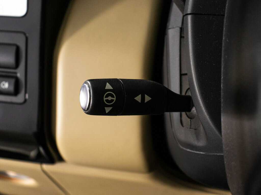 Land Rover Range Rover с пробегом — 2011 год. Фото: #14