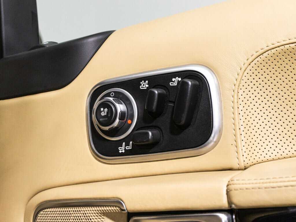 Land Rover Range Rover с пробегом — 2011 год. Фото: #24