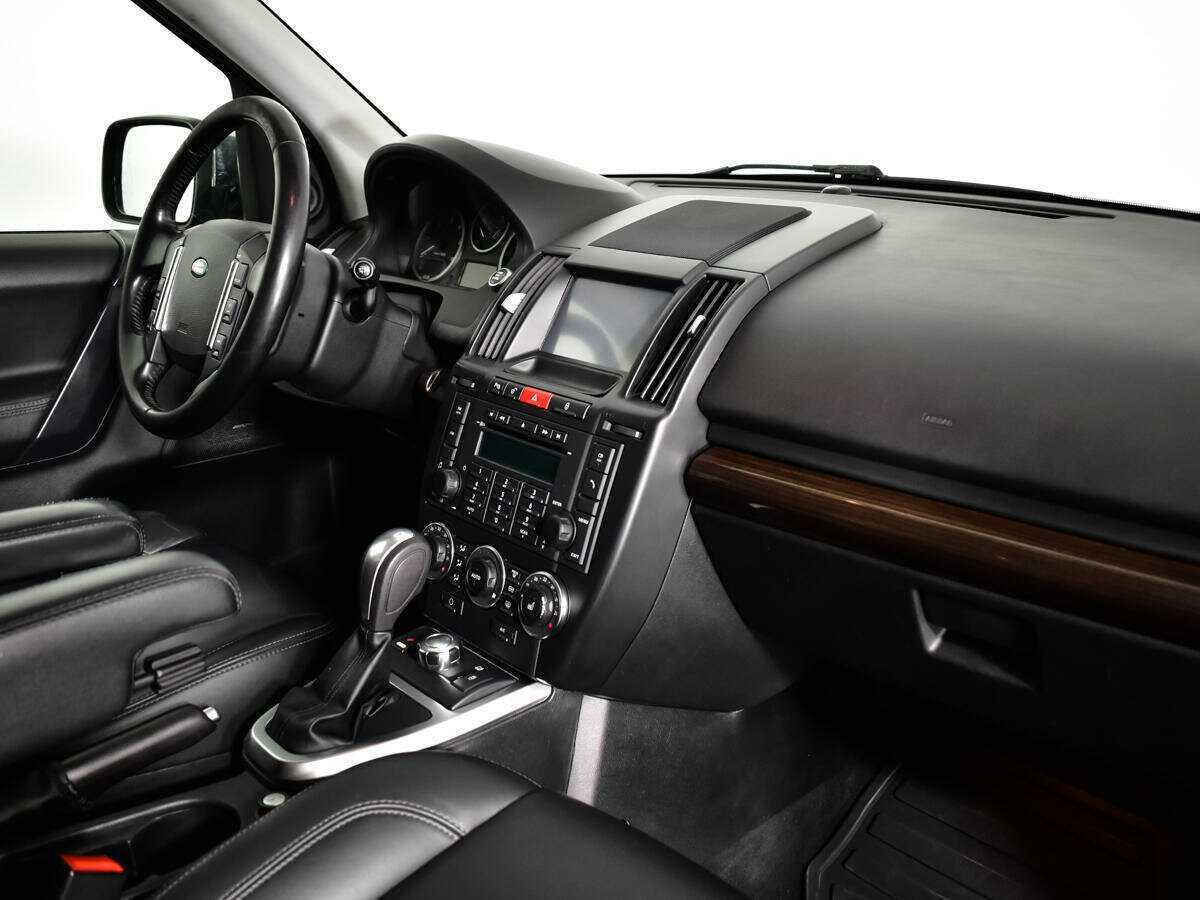 Land Rover Freelander с пробегом — 2011 год. Фото: #8