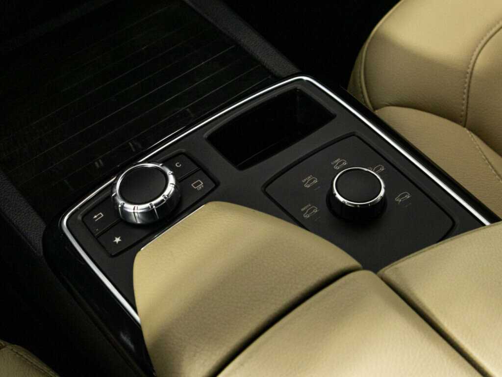 Mercedes-Benz GLE с пробегом — 2016 год. Фото: #18