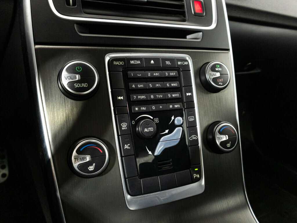 Volvo S60 с пробегом — 2011 год. Фото: #14