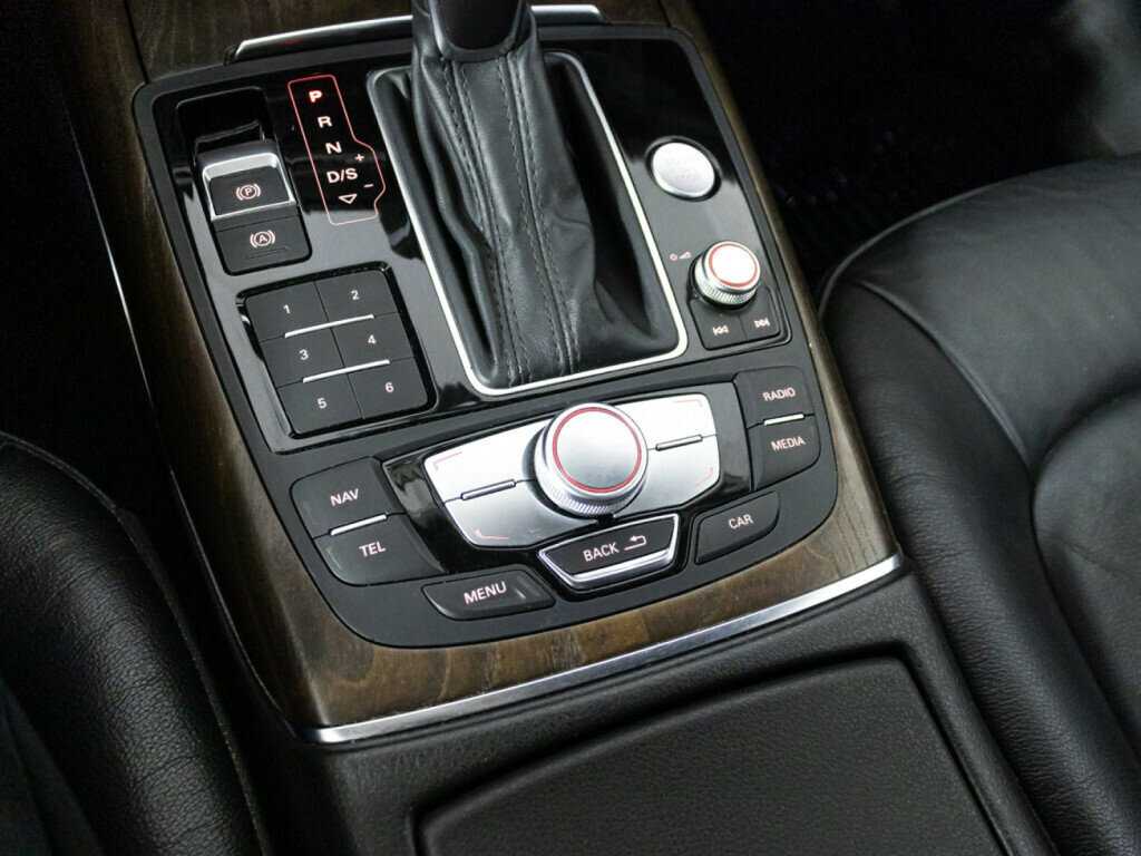 Audi A6 allroad с пробегом — 2015 год. Фото: #18