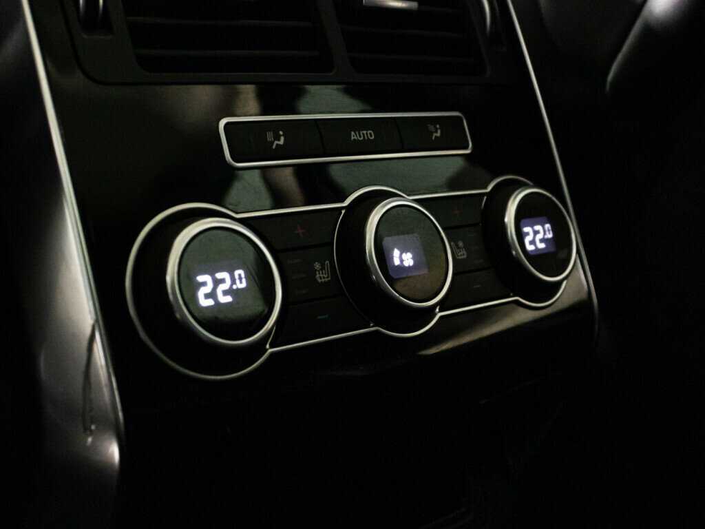 Land Rover Range Rover Sport с пробегом — 2013 год. Фото: #21