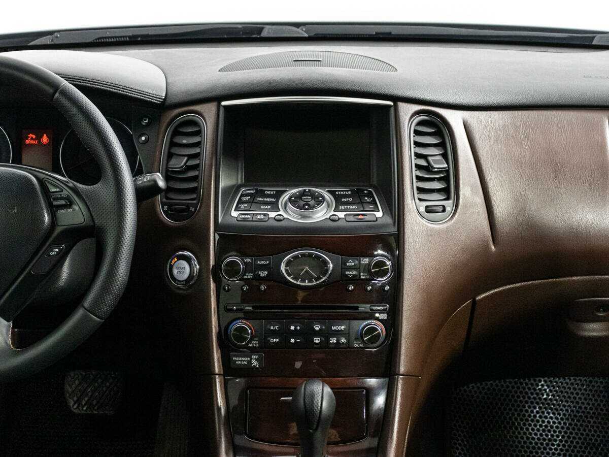 Infiniti EX с пробегом — 2008 год. Фото: #13