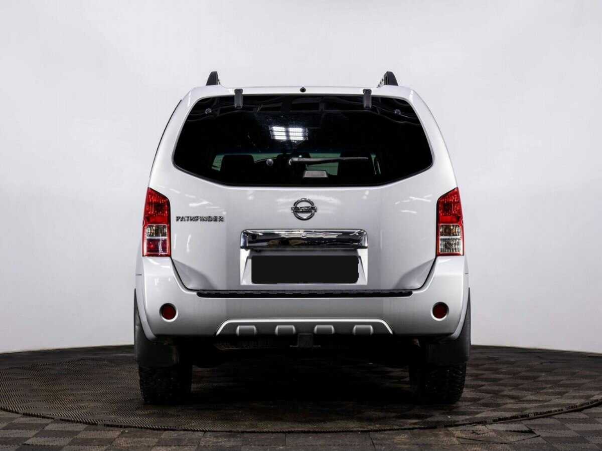 Nissan Pathfinder с пробегом — 2010 год. Фото: #4