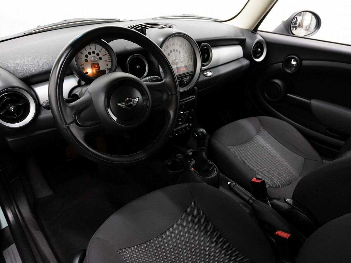 Mini Hatch с пробегом — 2011 год. Фото: #7