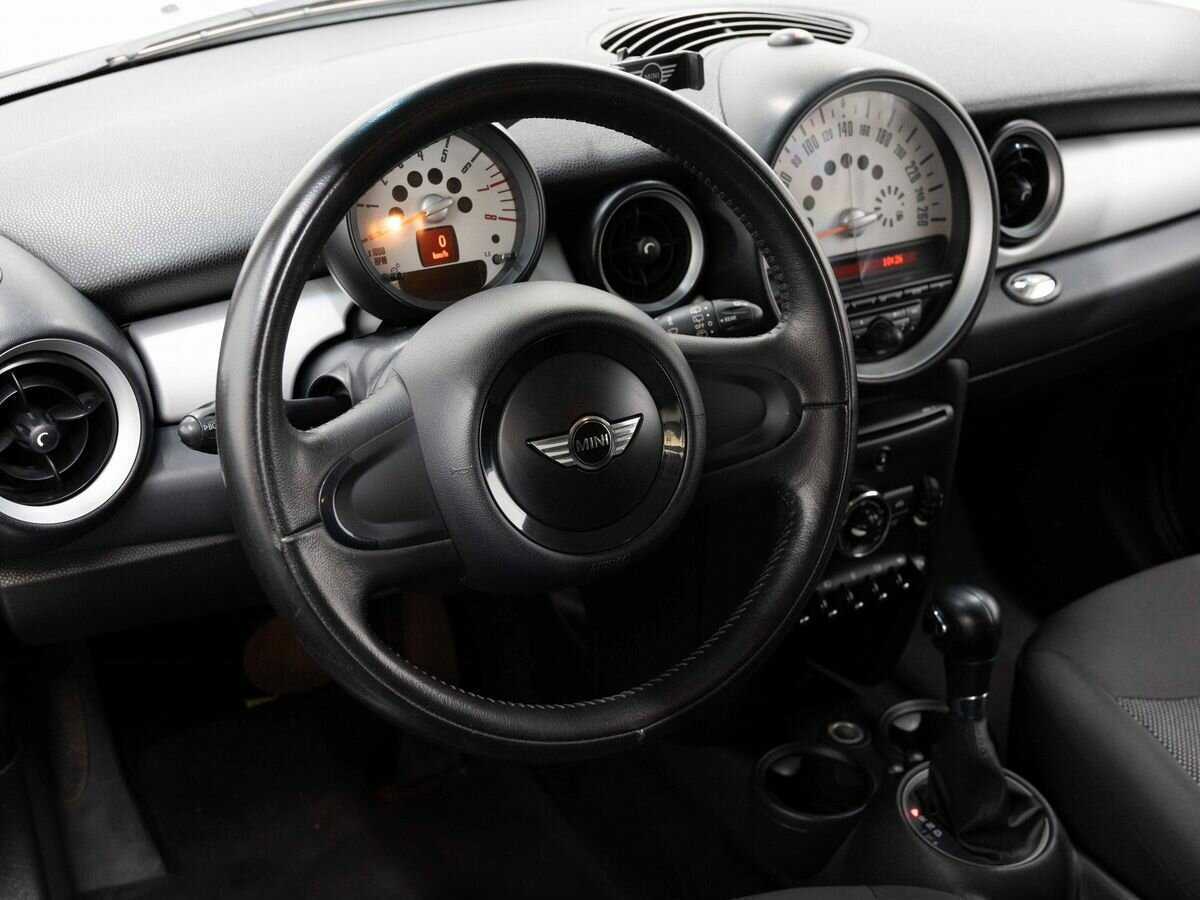 Mini Hatch с пробегом — 2011 год. Фото: #12