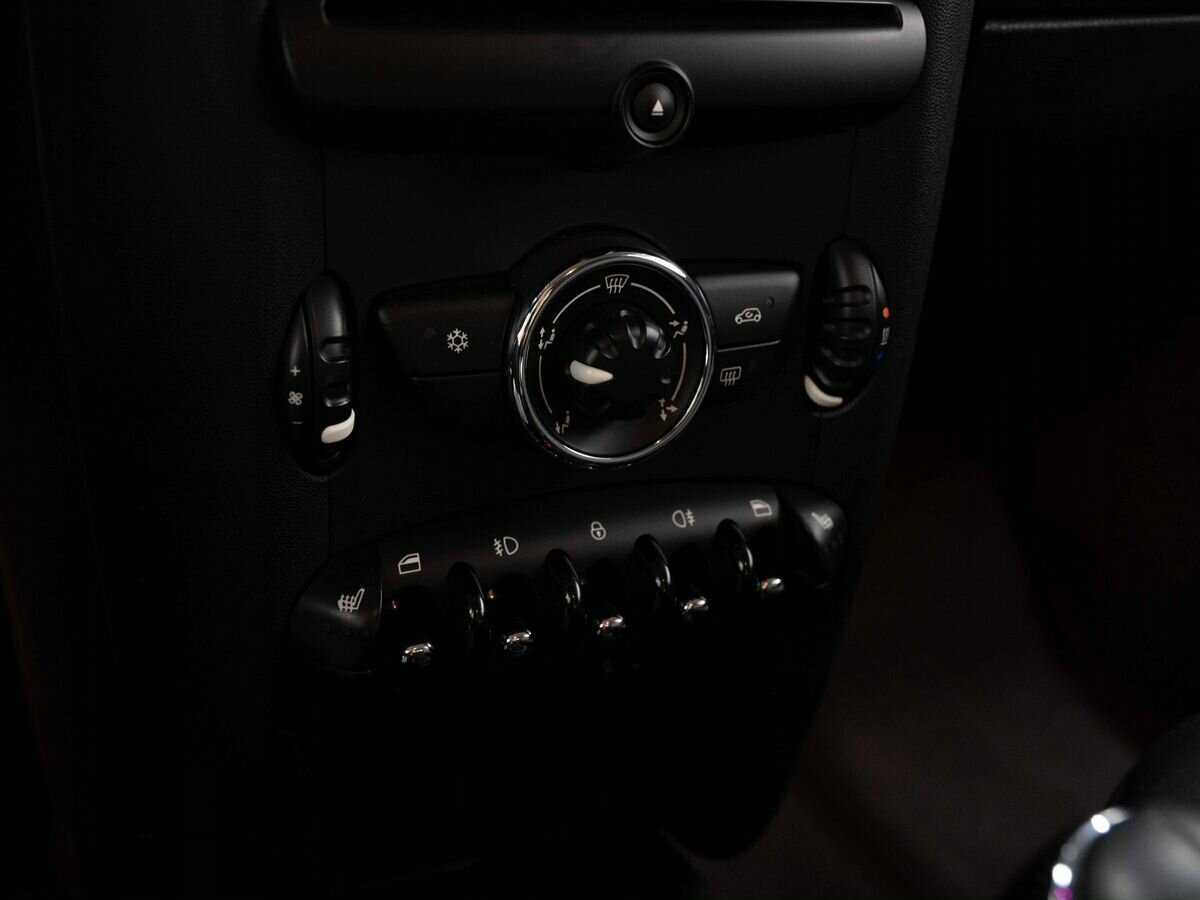 Mini Hatch с пробегом — 2011 год. Фото: #15