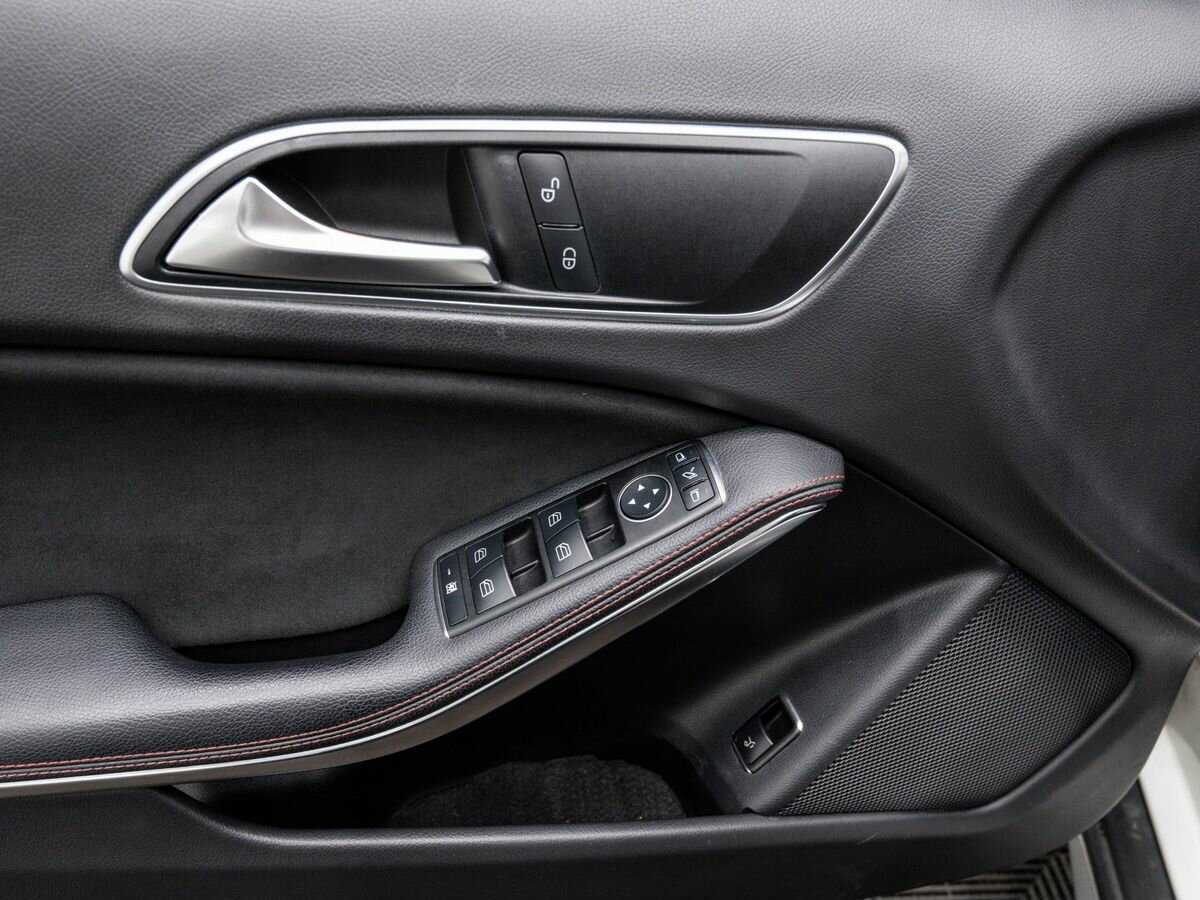 Mercedes-Benz GLA с пробегом — 2016 год. Фото: #16