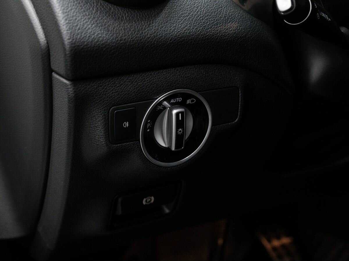 Mercedes-Benz GLA с пробегом — 2016 год. Фото: #17