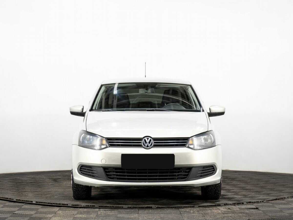 Volkswagen Polo с пробегом — 2011 год. Фото: #1
