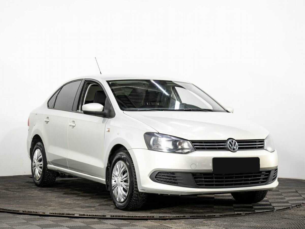 Volkswagen Polo с пробегом — 2011 год. Фото: #2