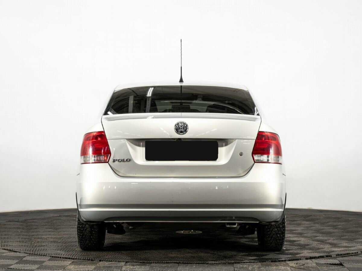 Volkswagen Polo с пробегом — 2011 год. Фото: #4