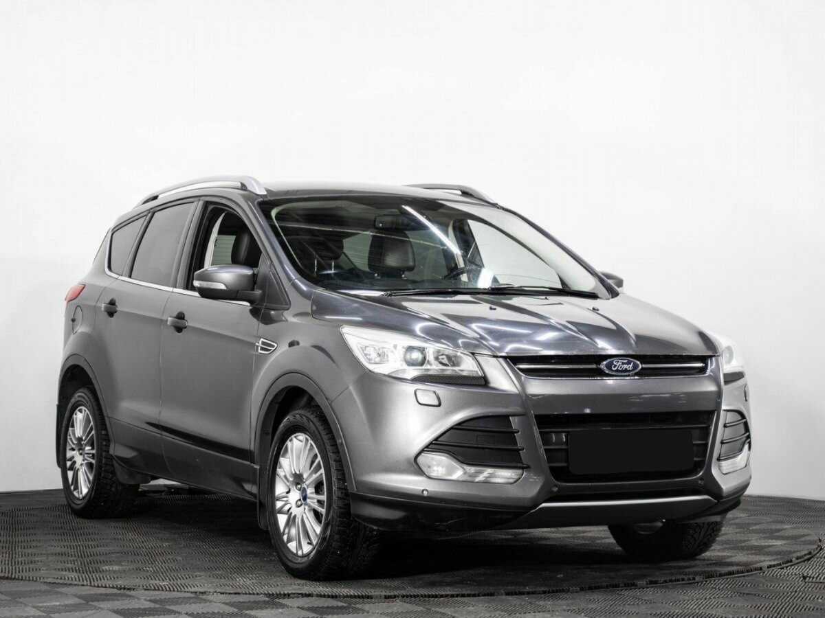 Ford Kuga с пробегом — 2015 год. Фото: #2