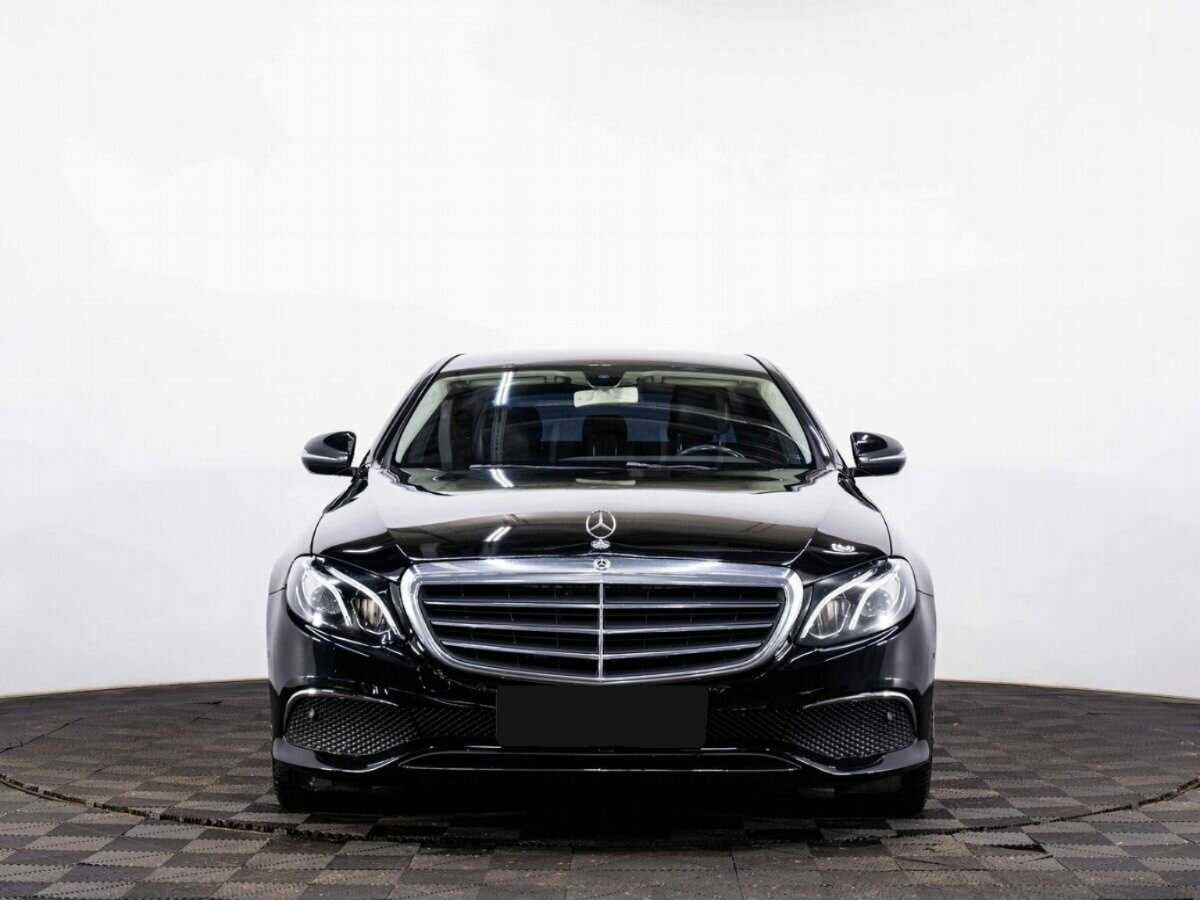 Mercedes-Benz E-Класс с пробегом — 2020 год. Фото: #1