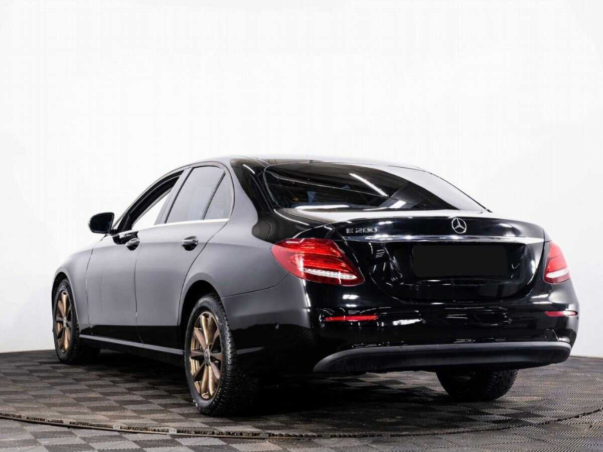 Mercedes-Benz E-Класс с пробегом — 2020 год. Фото: #3