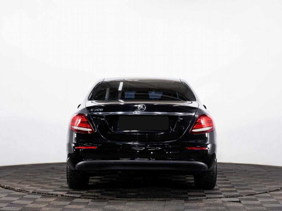 Mercedes-Benz E-Класс с пробегом — 2020 год. Фото: #4