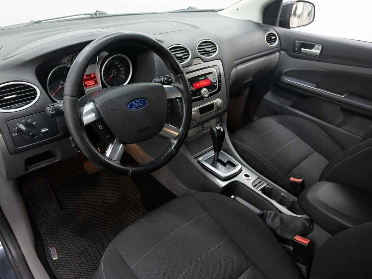 Ford Focus с пробегом — 2010 год. Фото: #7