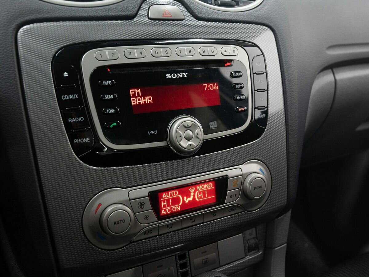 Ford Focus с пробегом — 2010 год. Фото: #16