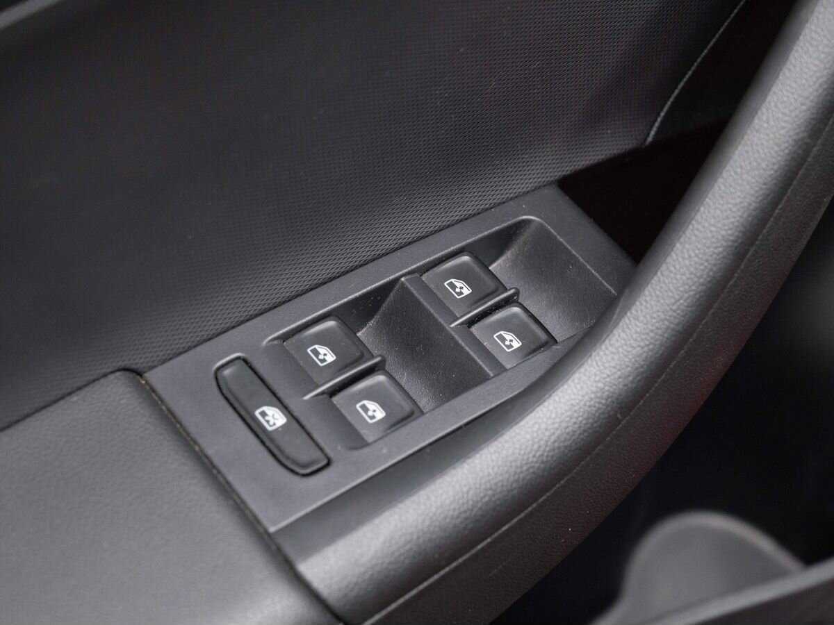 Skoda Rapid с пробегом — 2020 год. Фото: #15