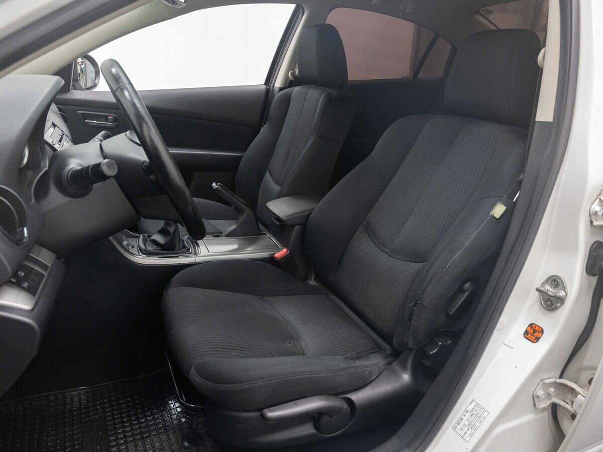 Mazda 6 с пробегом — 2011 год. Фото: #9