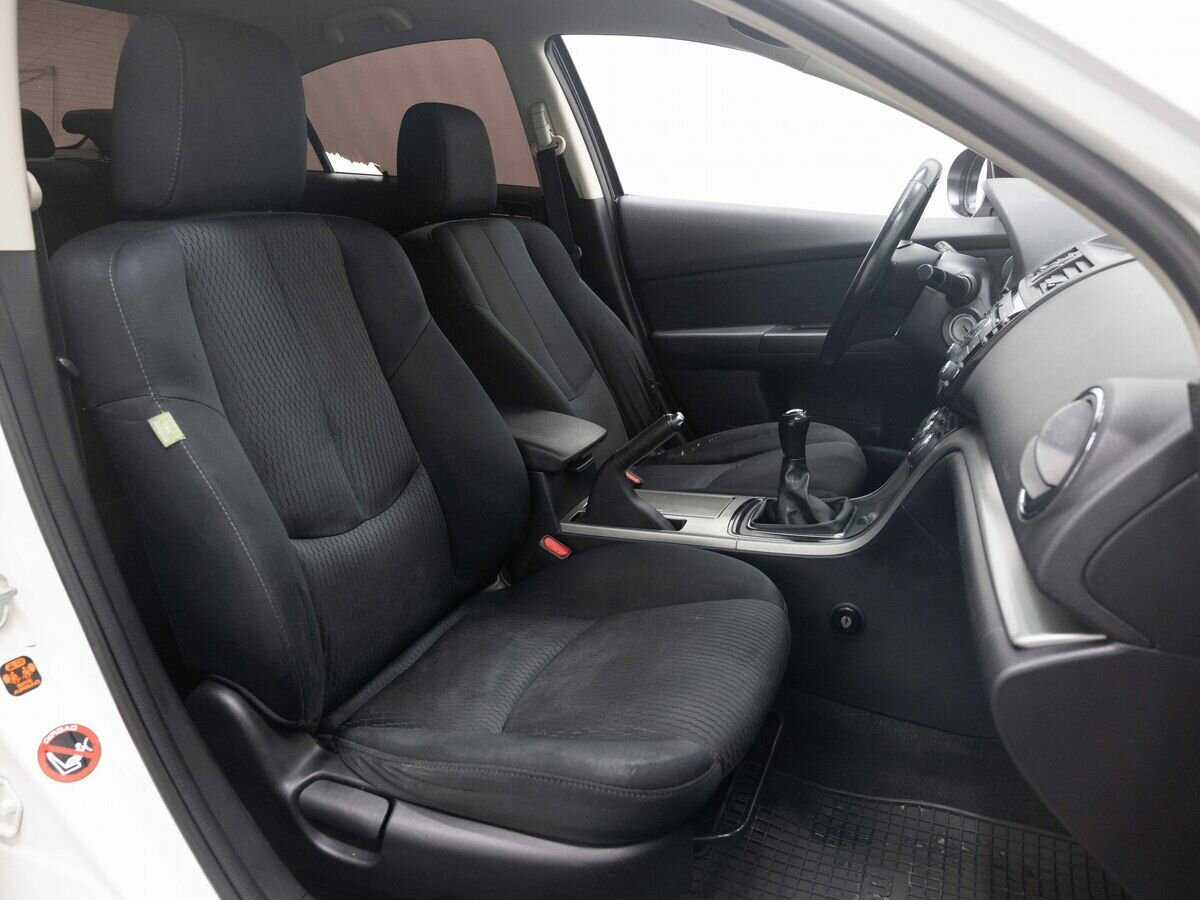 Mazda 6 с пробегом — 2011 год. Фото: #13