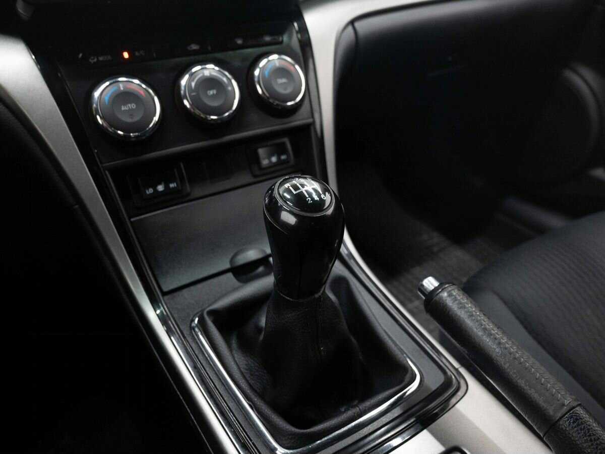 Mazda 6 с пробегом — 2011 год. Фото: #21