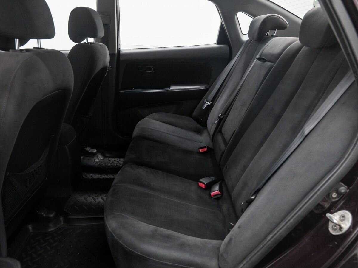 Hyundai Elantra с пробегом — 2007 год. Фото: #11