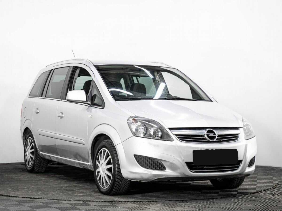 Opel Zafira с пробегом — 2011 год. Фото: #2