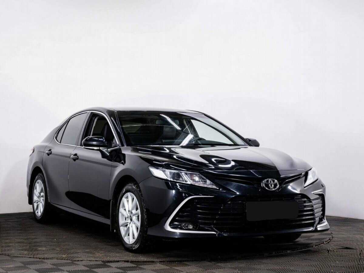 Toyota Camry с пробегом — 2021 год. Фото: #2
