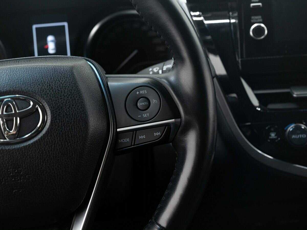 Toyota Camry с пробегом — 2021 год. Фото: #17