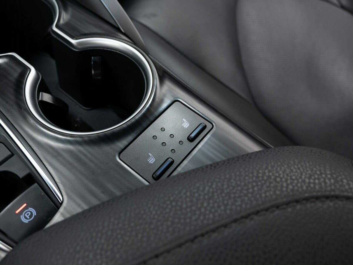 Toyota Camry с пробегом — 2021 год. Фото: #24