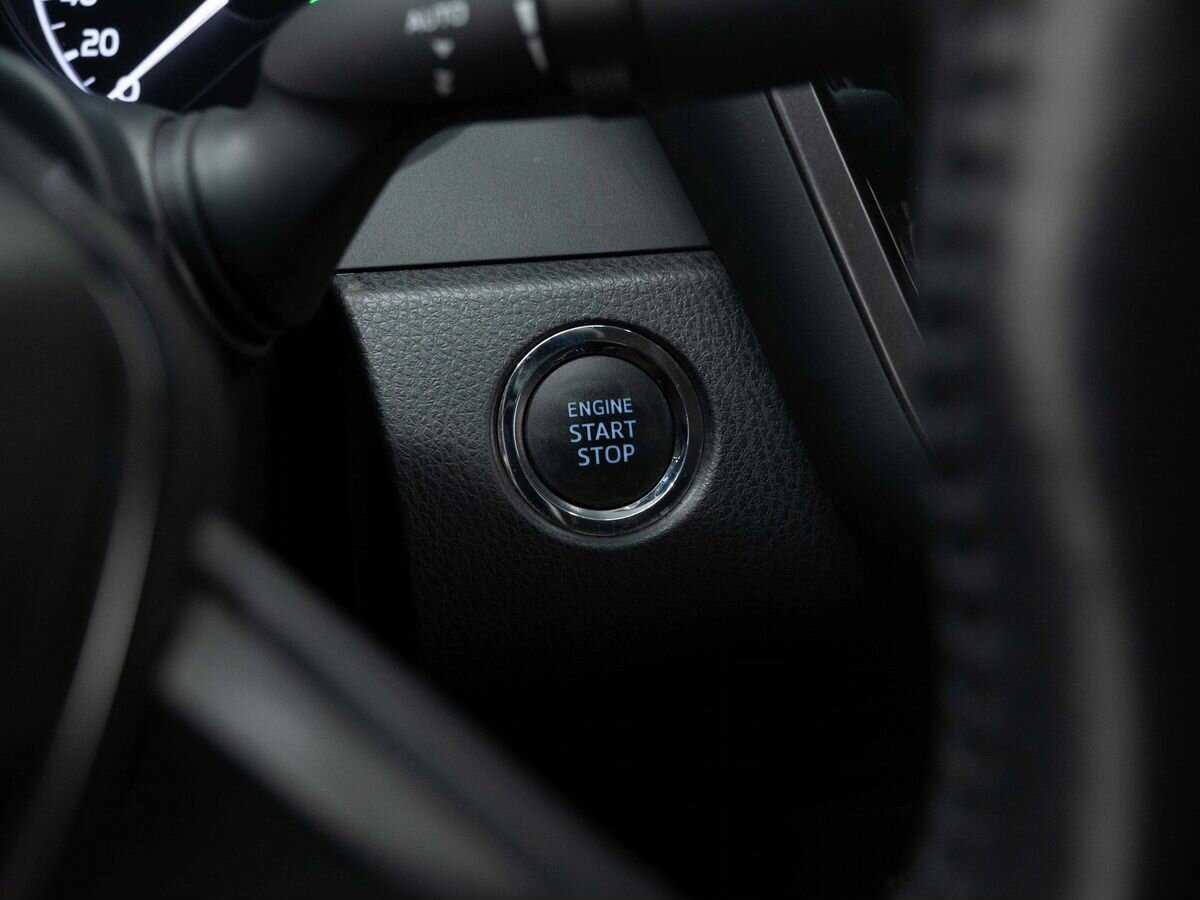 Toyota Camry с пробегом — 2021 год. Фото: #25