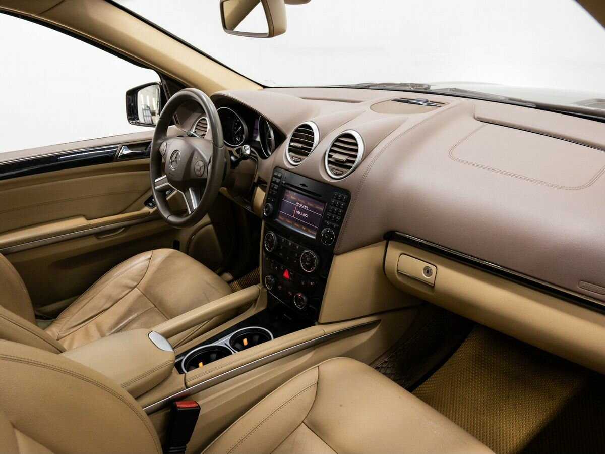 Mercedes-Benz GL-Класс с пробегом — 2011 год. Фото: #7