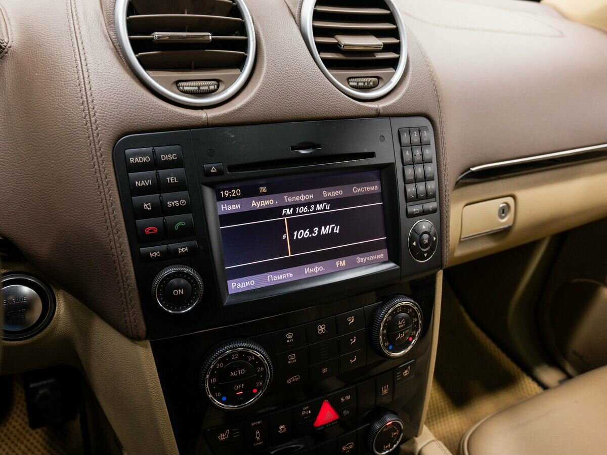 Mercedes-Benz GL-Класс с пробегом — 2011 год. Фото: #22