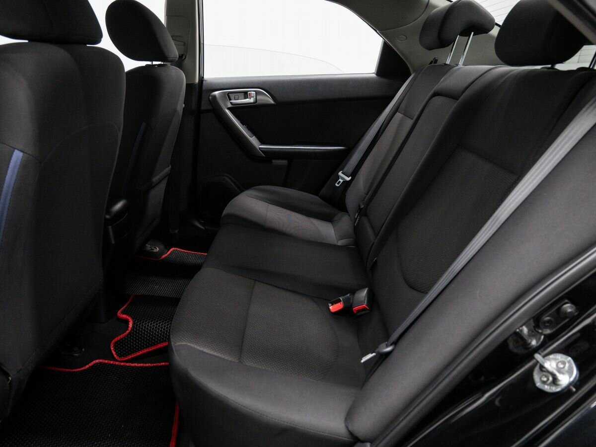 Kia Cerato с пробегом — 2011 год. Фото: #12