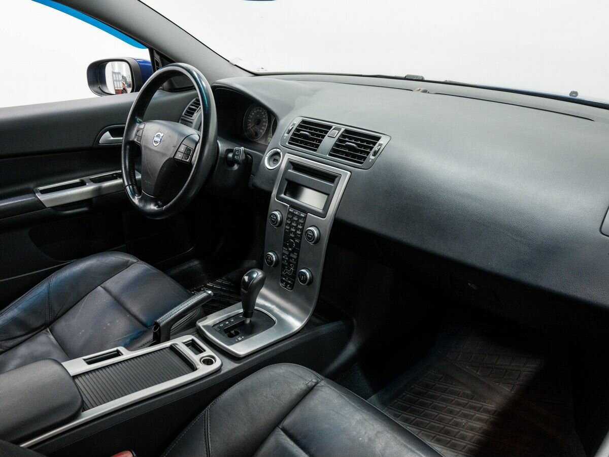 Volvo C30 с пробегом — 2008 год. Фото: #6