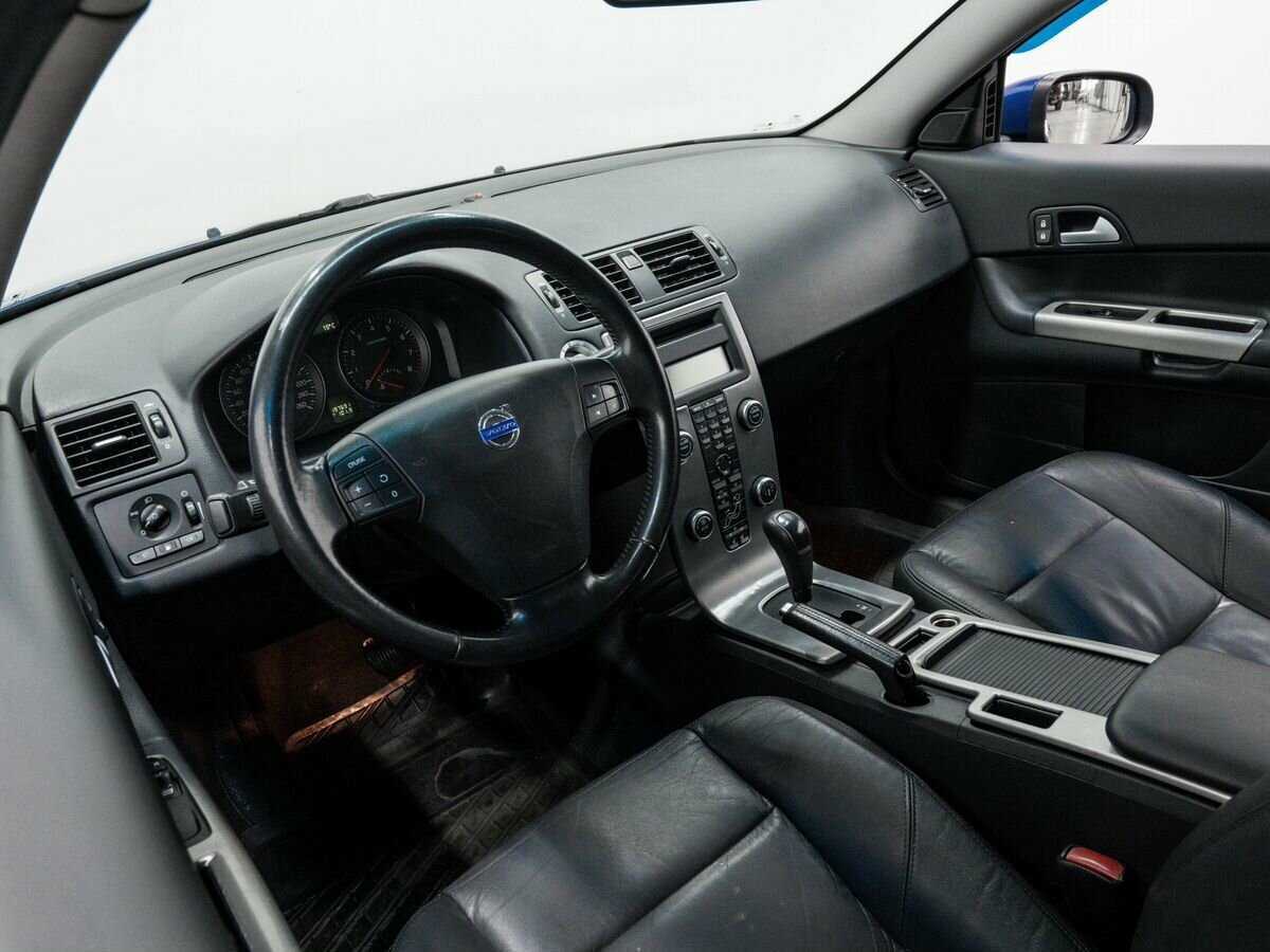 Volvo C30 с пробегом — 2008 год. Фото: #9