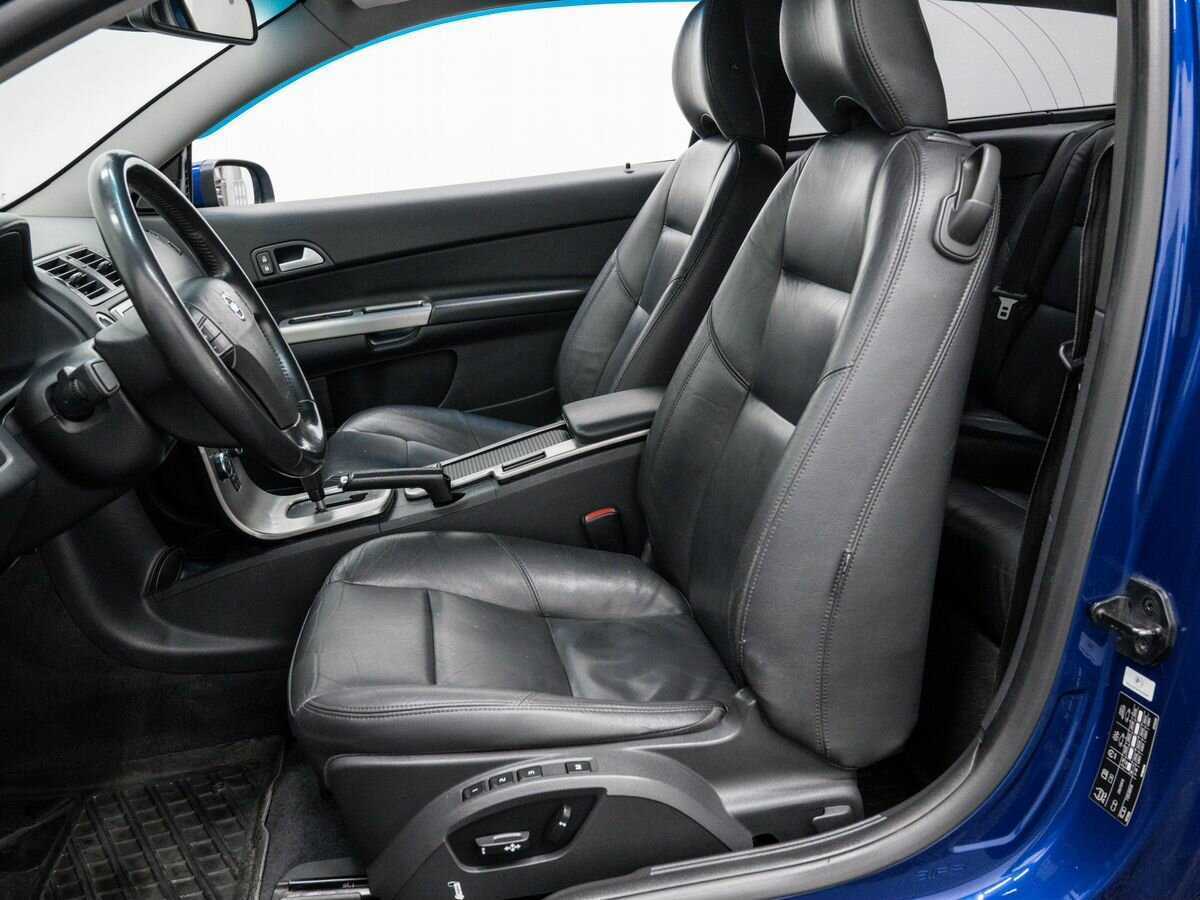 Volvo C30 с пробегом — 2008 год. Фото: #10