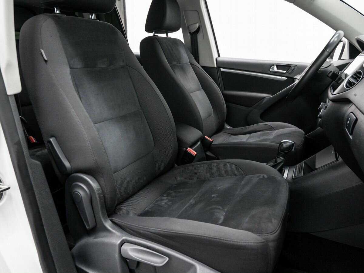 Volkswagen Tiguan с пробегом — 2011 год. Фото: #8