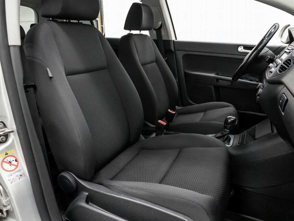 Volkswagen Golf Plus с пробегом — 2011 год. Фото: #7