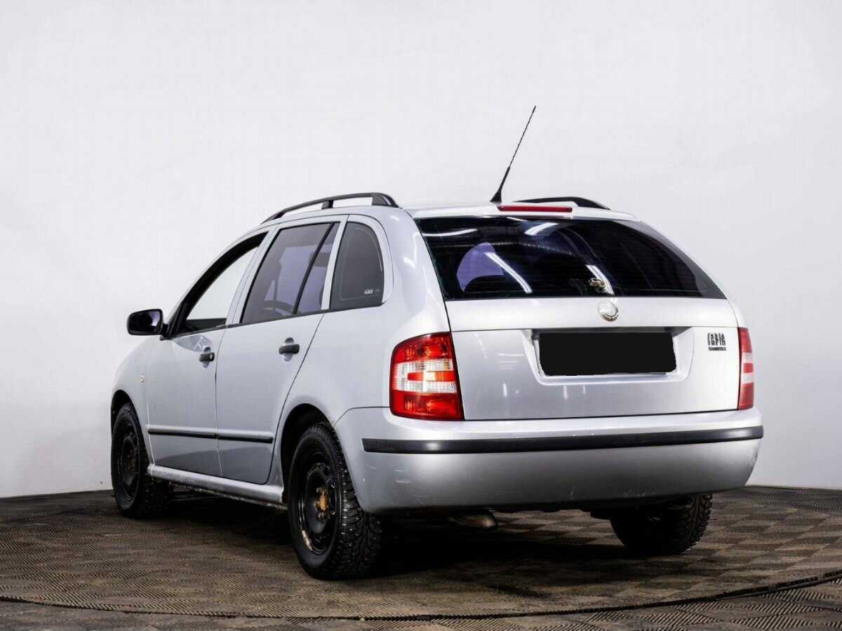 Skoda Fabia с пробегом — 2007 год. Фото: #3