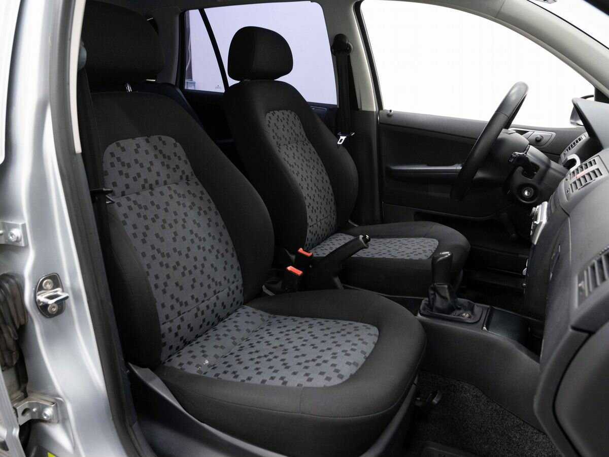 Skoda Fabia с пробегом — 2007 год. Фото: #11