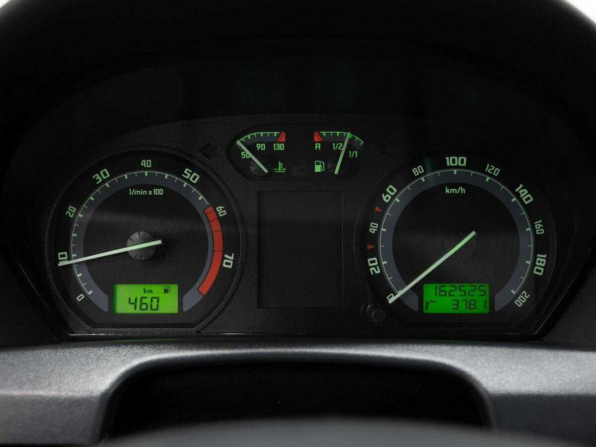 Skoda Fabia с пробегом — 2007 год. Фото: #12