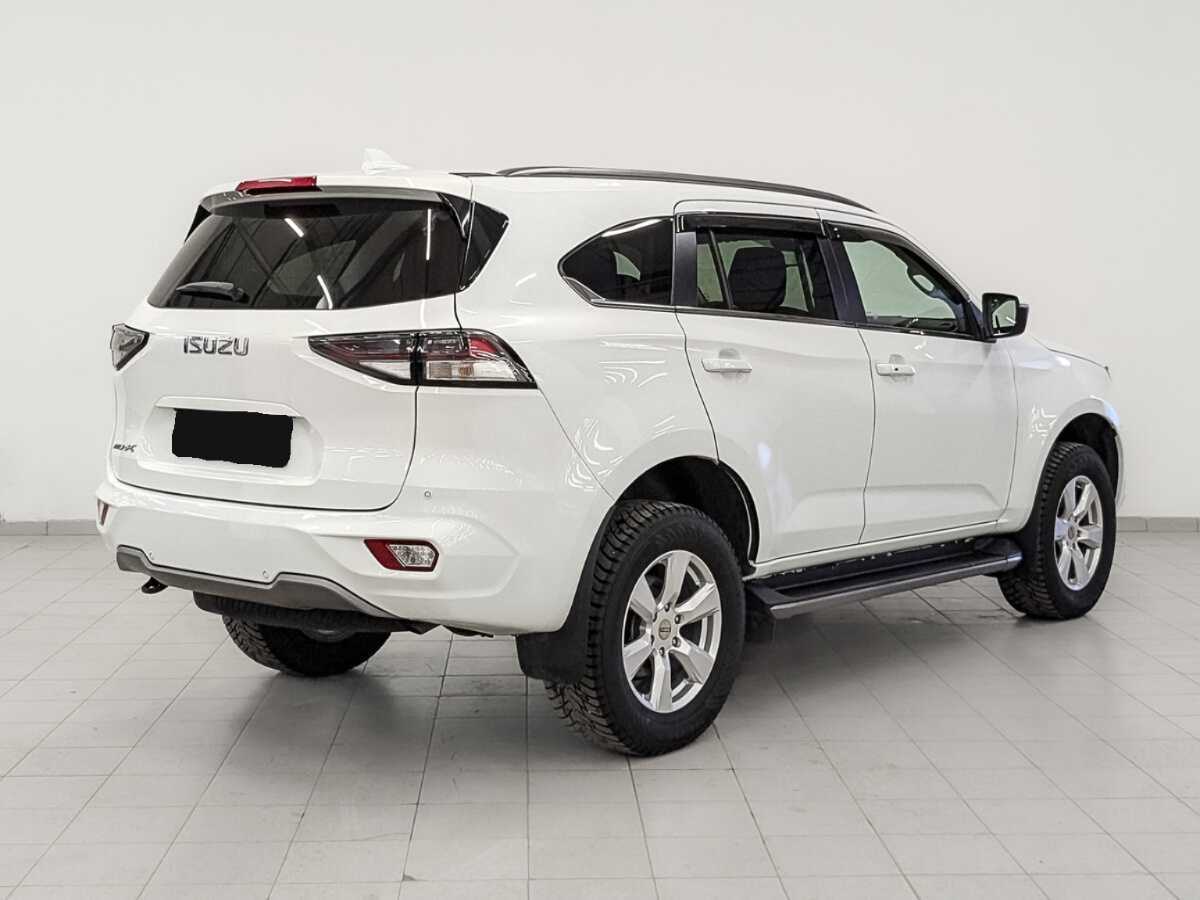 Isuzu MU-X с пробегом — 2021 год. Фото: #4