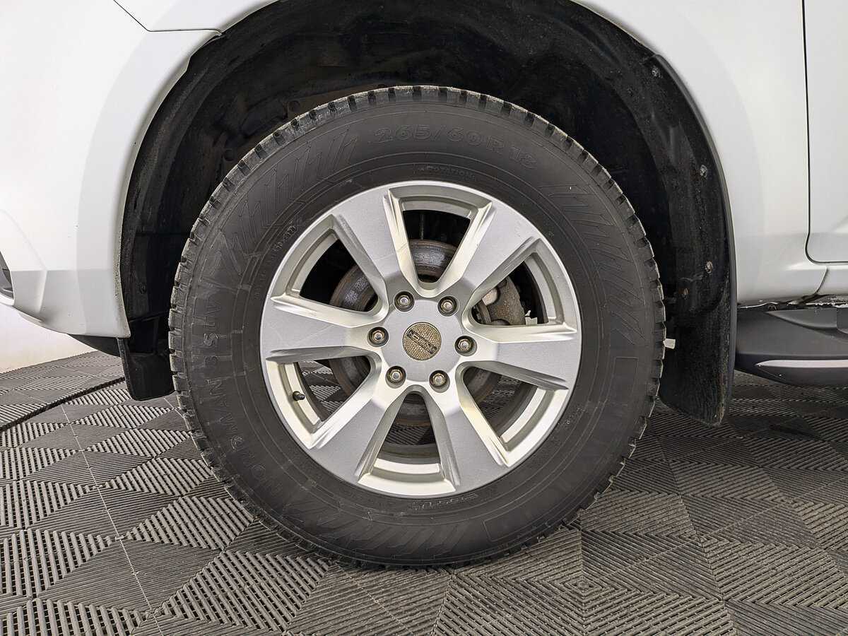 Isuzu MU-X с пробегом — 2021 год. Фото: #11