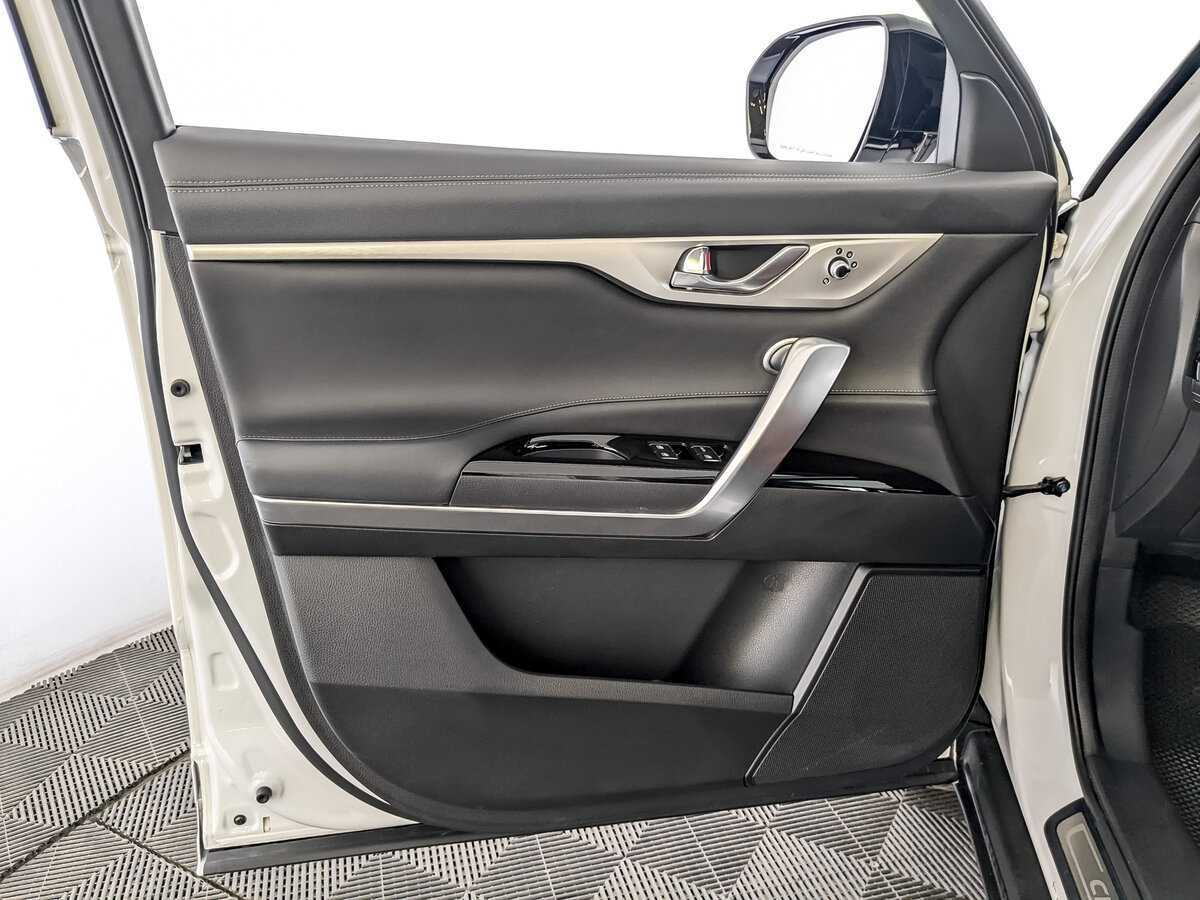 Changan CS95 с пробегом — 2022 год. Фото: #18