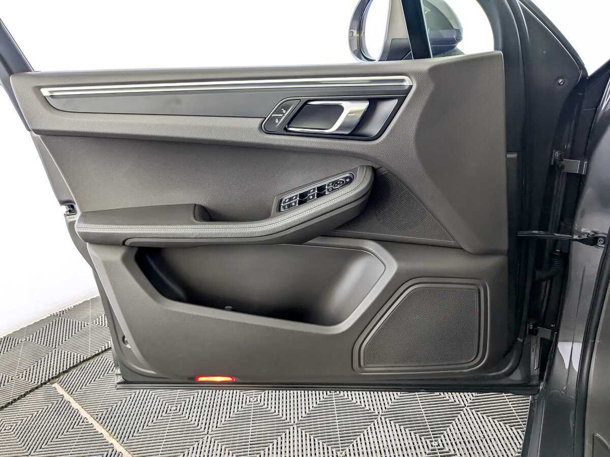 Porsche Macan с пробегом — 2018 год. Фото: #17