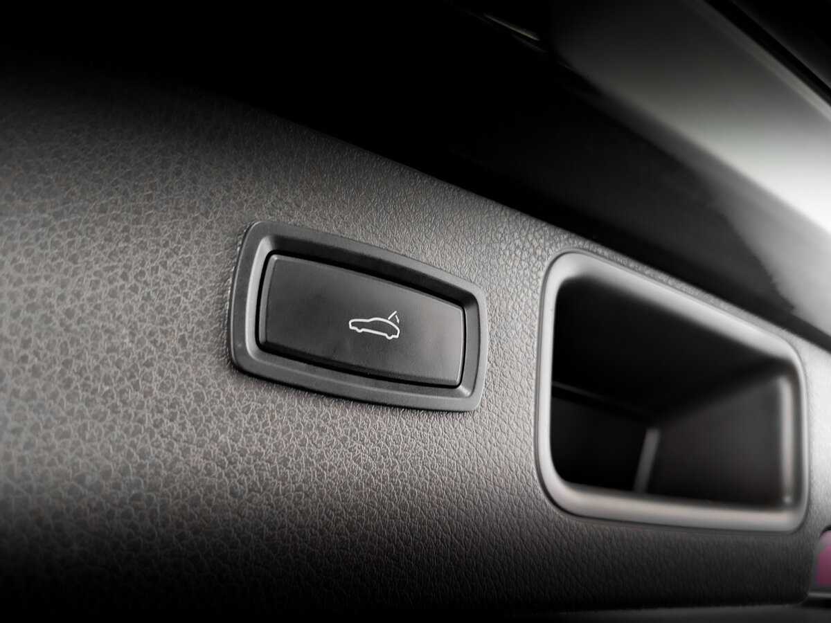 Porsche Macan с пробегом — 2018 год. Фото: #24